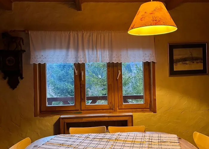 בקתה Gorski W Szczyrku